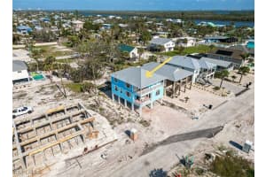 107 Gulfview Avenue, Fort Myers Beach, FL 33931 Sold 08/29/25