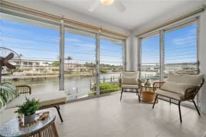 1550 Gulf Shore Blvd N E2, Naples