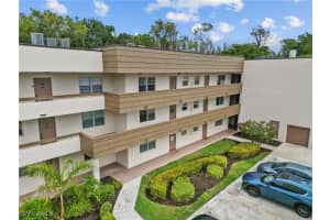 499 Forest Lakes Boulevard, Naples, FL 34105 Sold 04/17/25