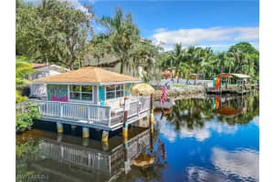 27291 Riverside Drive, Bonita Springs, FL 34135 Sold 04/23/25
