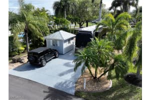 10030 PARKWOOD Drive, Fort Myers, FL 33905 Sold 10/21/25