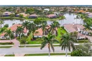 7833 Classics Drive, Naples, FL 34113 Sold 06/02/25