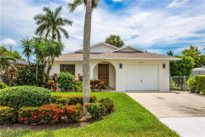 630 95th Ave N S, Naples