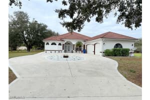 16451 Wildcat Dr, Fort Myers
