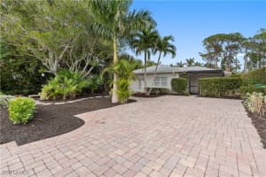 47 7th St, Bonita Springs