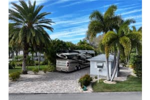 5752 Brightwood Drive, Fort Myers, FL 33905 Sold 08/28/25