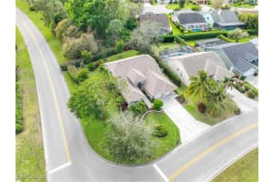 744 Belville Boulevard, Naples, FL 34104 - MLS#225009118