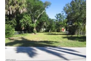 3749 Washington Avenue, Fort Myers, FL 33916 - MLS#225009177