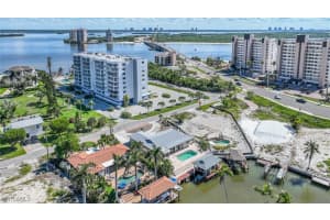 121 Estrellita Drive, Fort Myers Beach, FL 33931 Sold 06/13/25