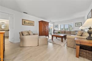 426 Meadowlark Lane, Naples, FL 34105 Sold 04/28/25