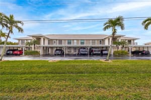 902 48th Terrace, Cape Coral, FL 33914 Sold 09/08/25