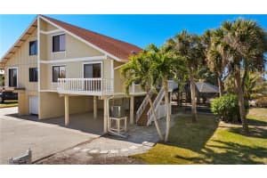 996 Greenwood Ct N, Sanibel