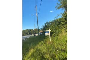 2401/2403 OWEN AVE S, Lehigh Acres, FL 33973 Sold 05/30/25