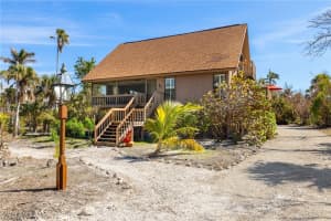 920 Snowberry Lane, Sanibel, FL 33957 Sold 03/03/25