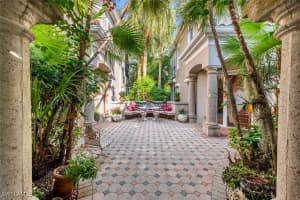 660 Via Mezner 4-401, Naples, FL 34108 Sold 05/16/25