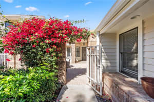 6656 Trident Way, Naples, FL 34108 Sold 07/22/25