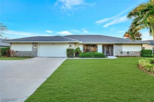 2460 Kings Lake Boulevard, Naples, FL 34112 Sold 04/04/25