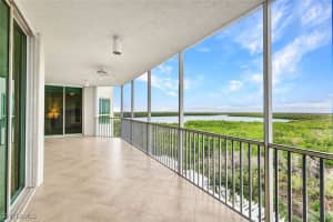 295 Grande Way 405, Naples