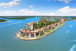 502 La Peninsula Boulevard, Naples, FL 34113 - MLS#225010046