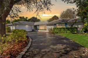 1999 Alamanda Dr, Naples