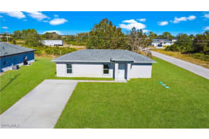 2700 31st Street, Lehigh Acres, FL 33976 Sold 05/07/25