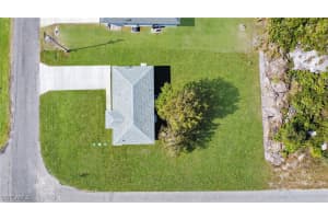 2700 31st Street, Lehigh Acres, FL 33976 Sold 05/07/25