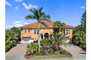 14660 Jonathan Harbour Dr, Fort Myers