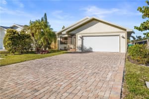 683 96th Ave N, Naples