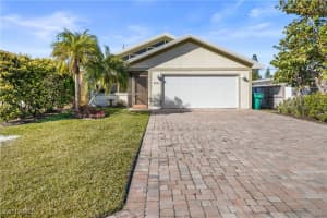 683 96th Avenue, Naples, FL 34108 - MLS#225010357
