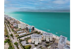 3401 Gulf Shore Blvd N 204, Naples