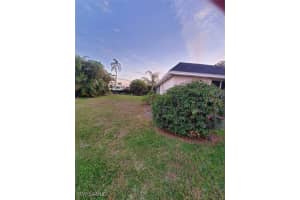 280 Lanchester Court, Naples, FL 34112 - MLS#225010375