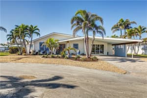 10 Clearview Boulevard, Fort Myers Beach, FL 33931 Sold 03/10/25