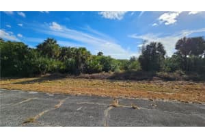 811 Opal Court, Labelle, FL 33935 - MLS#225010528