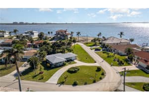938 Dolphin Drive, Cape Coral, FL 33904 Sold 06/02/25