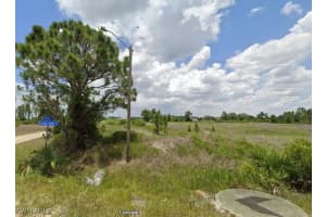 825 Ashley Road, Lehigh Acres, FL 33974 Sold 04/08/25