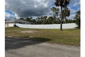 1065 Lilac Street, Lehigh Acres, FL 33974 - MLS#225010624