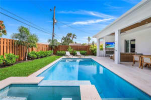 775 92ND Avenue, Naples, FL 34108 Sold 07/24/25