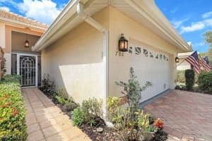 780 Wiggins Bay Drive, Naples, FL 34110 Sold 04/23/25