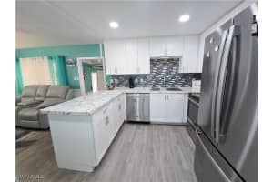 19 Moorhead Manor, Naples, FL 34112 - MLS#225010843