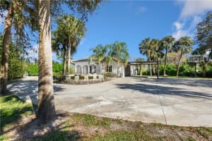 850 25th Street, Naples, FL 34117 - MLS#225010865