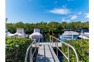 206 Newport Drive, Naples, FL 34114 - MLS#225010912