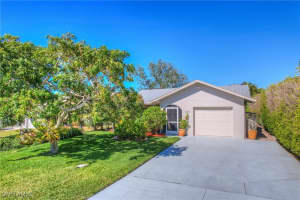 715 96th Avenue, Naples, FL 34108 - MLS#225011074