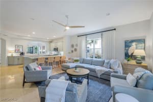 2855 Tiburon Blvd E 102, Naples, FL 34109 - MLS#225011120