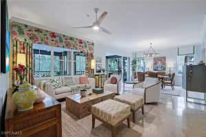 2855 Tiburon Blvd E 102, Naples, FL 34109 - MLS#225011120