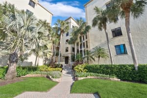 7024 Pelican Bay Boulevard, Naples, FL 34108 Sold 09/18/25