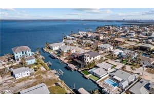 247 Curlew Street, Fort Myers Beach, FL 33931 Sold 09/02/25