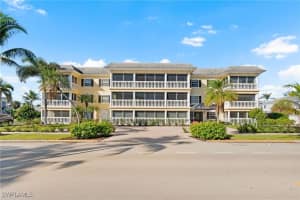 666 3rd Street, Naples, FL 34102 Sold 06/27/25