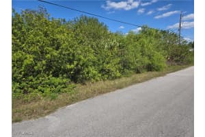 2014 Wanda Avenue, Lehigh Acres, FL 33971 Sold 05/02/25