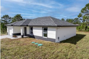 620 Parker Avenue, Lehigh Acres, FL 33974 Sold 03/11/25