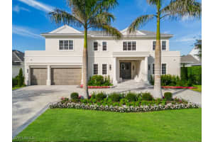 565 Anchor Rode Dr, Naples